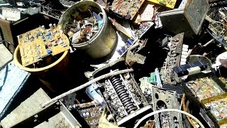 Что выкидывают на помойку !!! и что внутри трансформатора New York