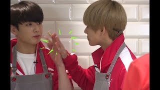Jk eating the food that fell from Tae's lips naturally (vkook/ taekook analysis)