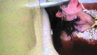 Vampire Mermaid Bathtub Clip