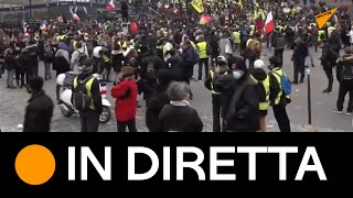 #Francia: Gilet Gialli celebrano il 3° anniversario del movimento