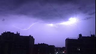 Гроза 1 июня - Молния Бьет В Землю За Городом