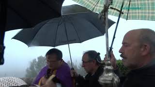 Dia sempre muito chuvoso na hora da saída da procissão da Igreja de Loriga para o cemitério local