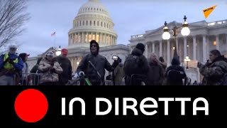 Caos a Washington, i sostenitori del presidente in carica Donald Trump irrompono nel Campidoglio