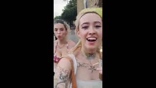 WE GO SKINNYDIPPING