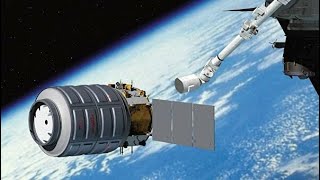 Стыковка космического корабля Cygnus с роботом с МКС