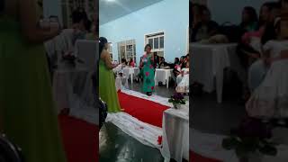 Abertura de casamento de Tia Janet