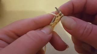 Вязание спицами. Изнаночные петли за переднюю и заднюю стенки. Hand knitting for beginners