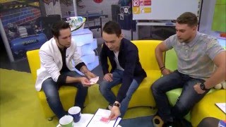 Казахстанский Фокусник в программе Utro Online - Исчезновение колоды карт из рук ведущего.