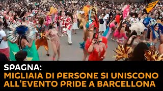 Spagna: migliaia di persone si uniscono all'evento Pride a Barcellona
