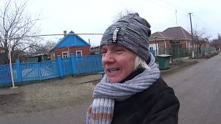 Мелкий ремонт, брожу по супермаркету в Ейске.