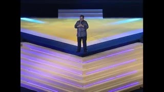 Dato' Vijay Eswaran with Pathman at the launch of 'even a moron with a dream'
