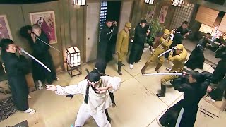 抗日奇俠偽裝成戲子潛入日軍大佐府邸，待日軍大佐放鬆戒備時刺殺！
