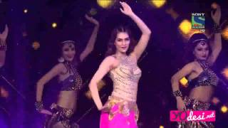 Kriti Sanon's mesmerizing performance of Star Guild Awards 2016