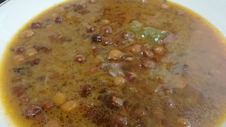KALA CHANA SALAN (Black Chickpea Curry) in Urdu /Hindi/English