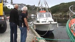 Levage navire de plaisance ,"Kea Ta", à Ouessant