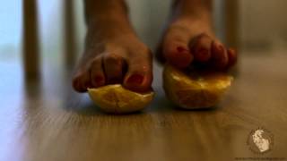 Madlen Feet & Orange