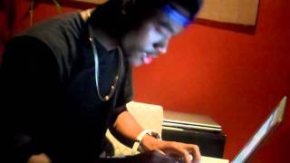 T-Pain Ft. E .Cov - Motivated
