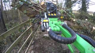 Avant 528 Log Grab - Griffiths Tree Care