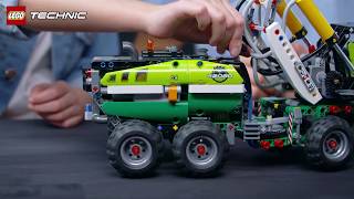 Log and load with the powerful LEGO Technic Forest Machine (42080)