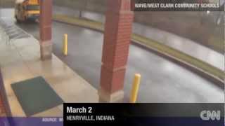 Tornado EF4 destruye escuela, cámaras de seguridad en Indiana Estados Unidos (2/3/12) HD