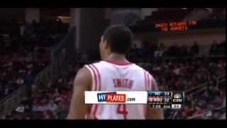 Greg Smith ties his shoes in the paint, gets called for three seconds
